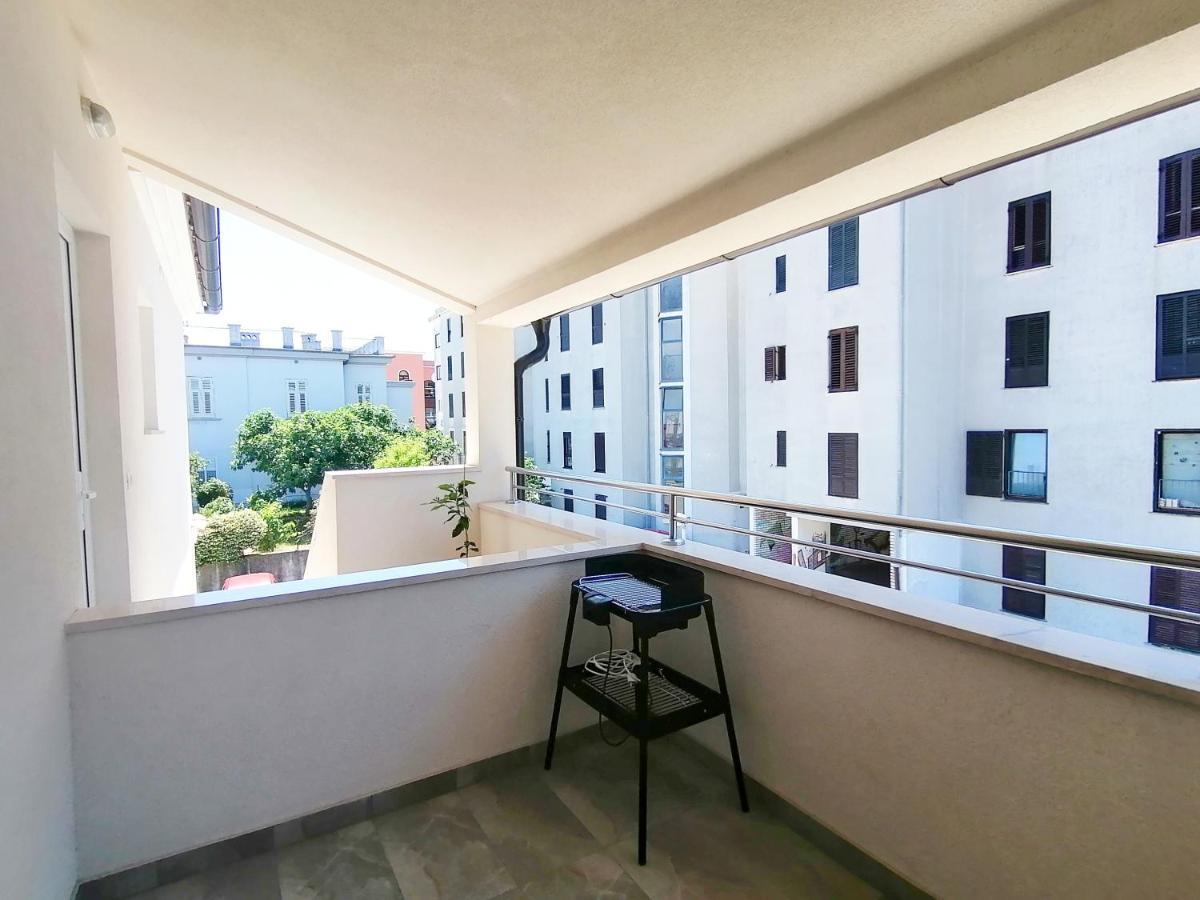 Holiday Apartment Dunja Пула Экстерьер фото